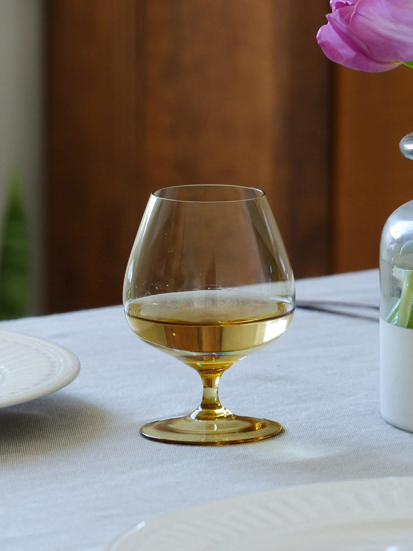 Ensemble (4) de verres à Cognac, ambré