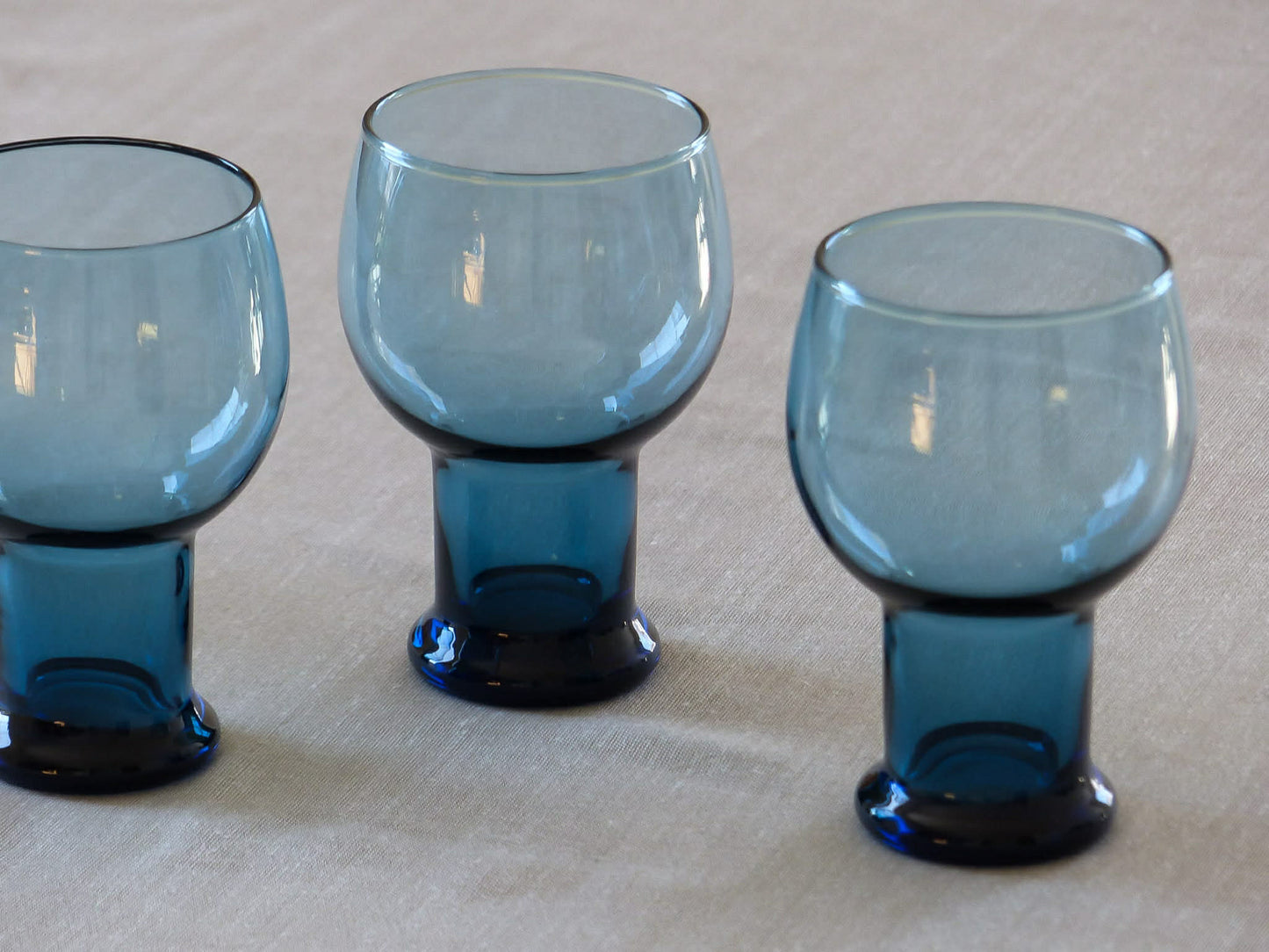 Ensemble (4) verres vintage- fumé bleu