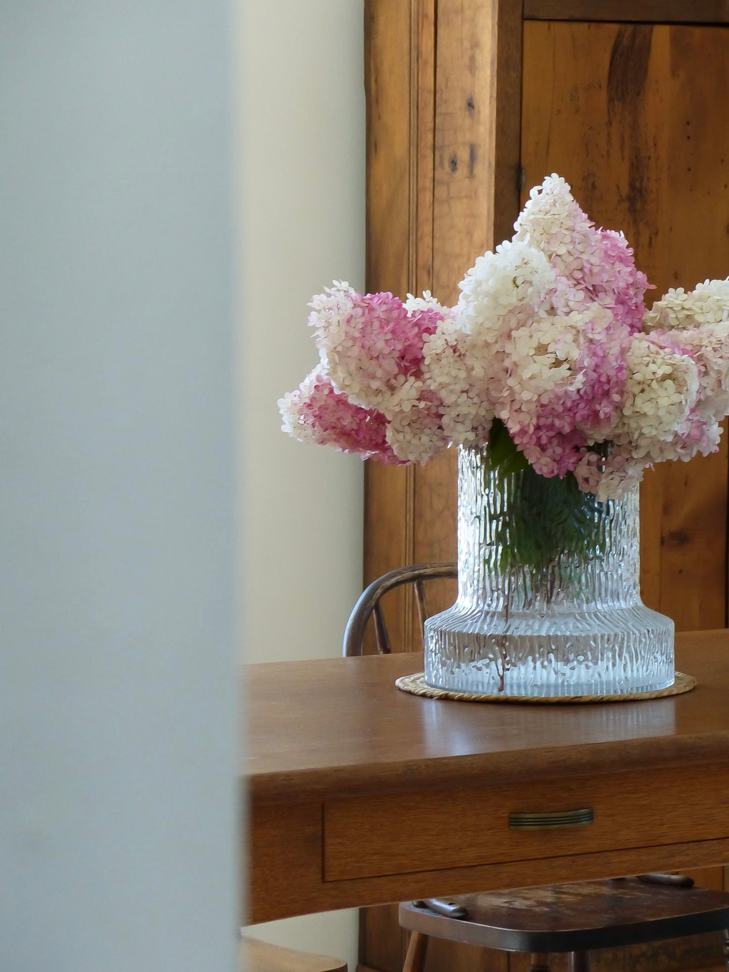 Vase en verre texturé