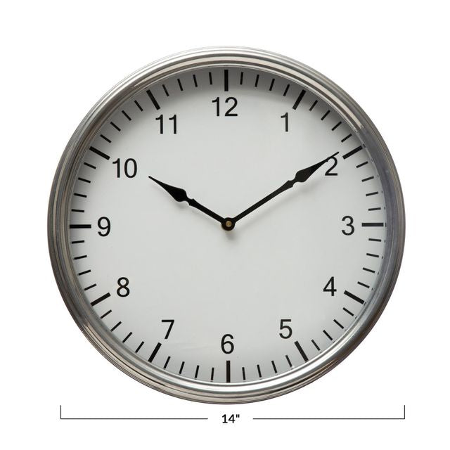 Horloge murale en métal