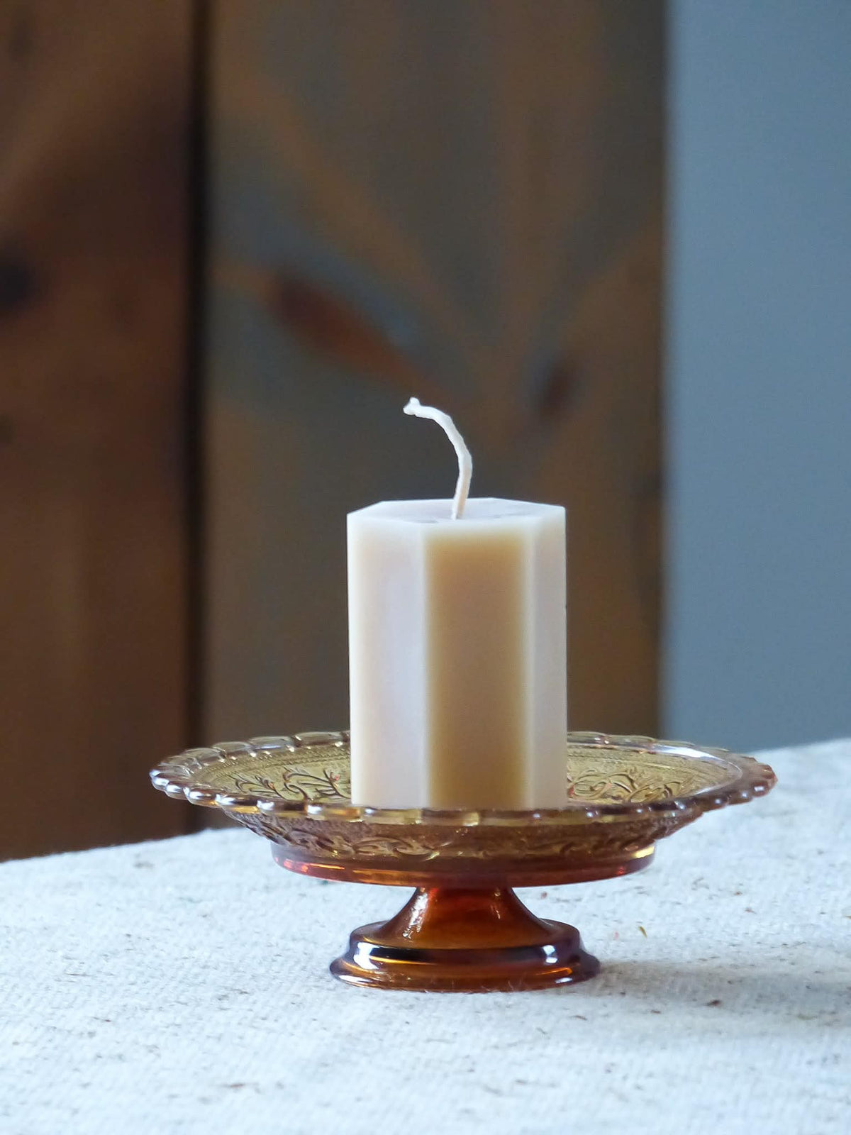 Bougeoir vintage en verre ambré avec sa bougie MIEL PICARD
