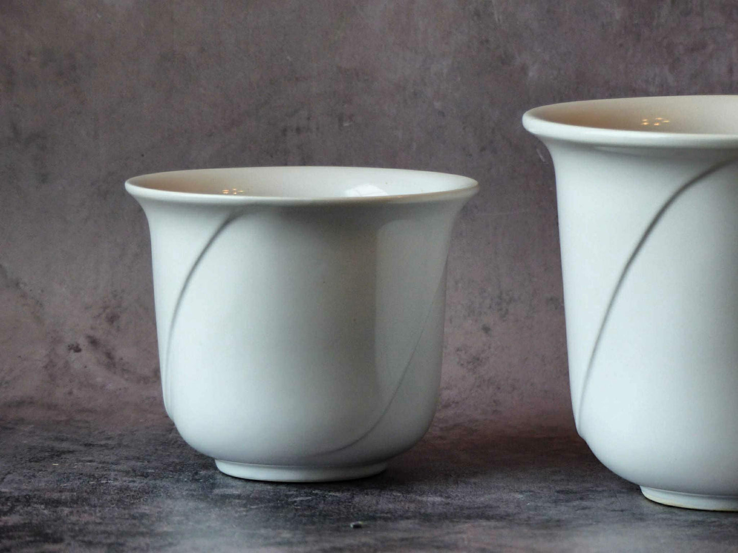 Ensemble de deux cache-pots vintage