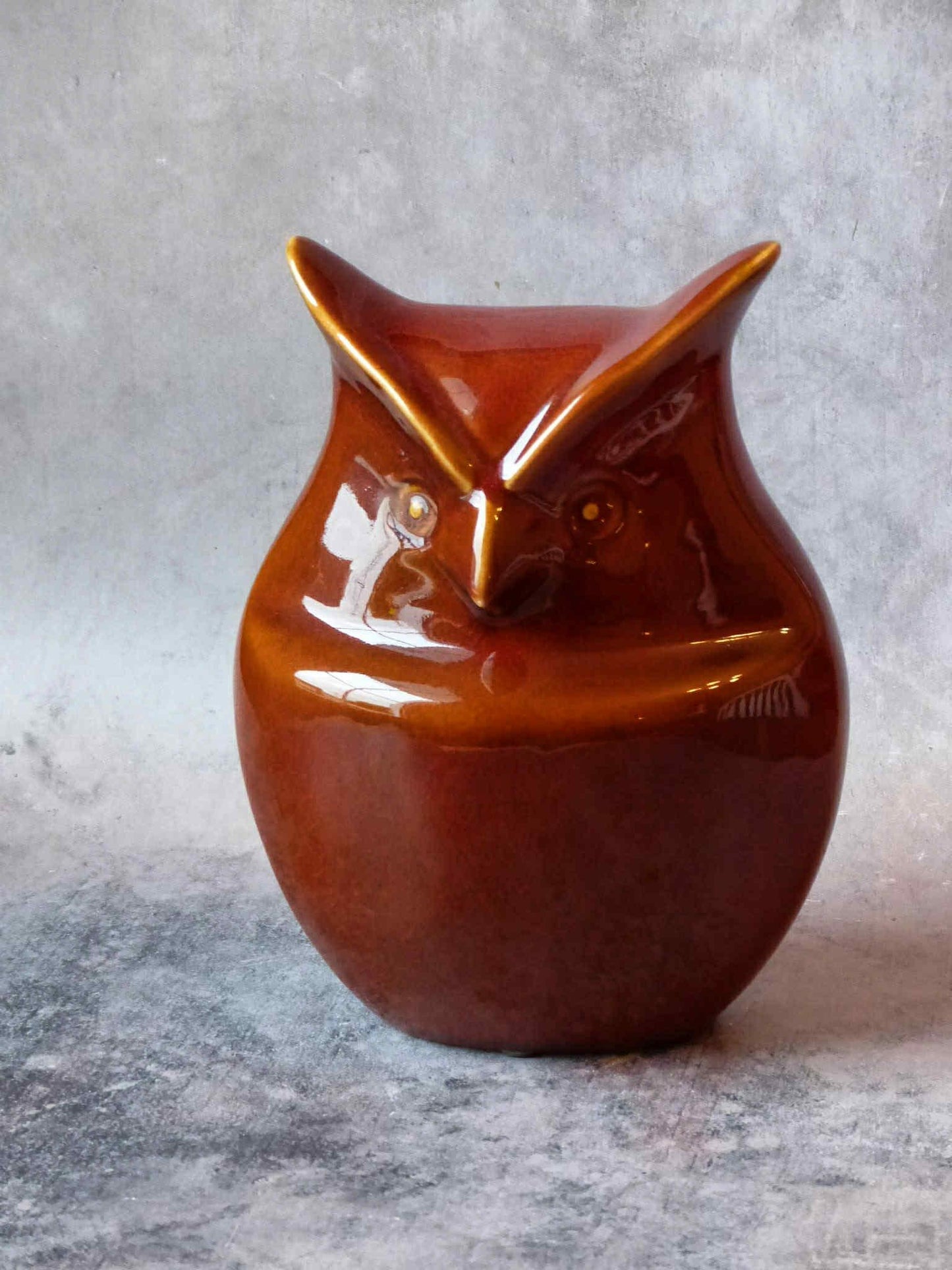 Chouette vintage en céramique brune
