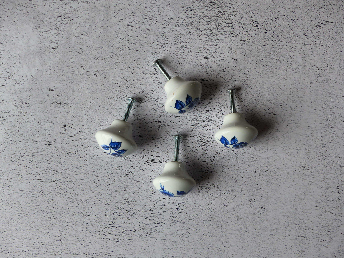 Poignées en porcelaine, lot de 4