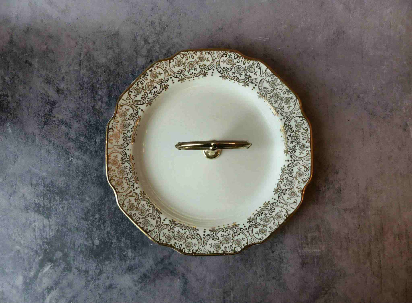 Présentoir à desserts vintage