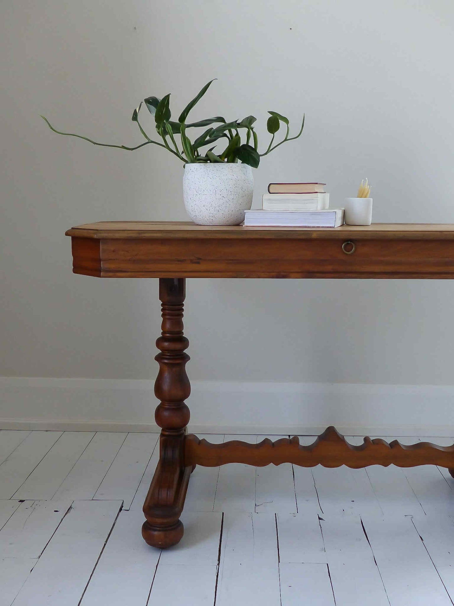 Table-console PIEDS TOURNÉS