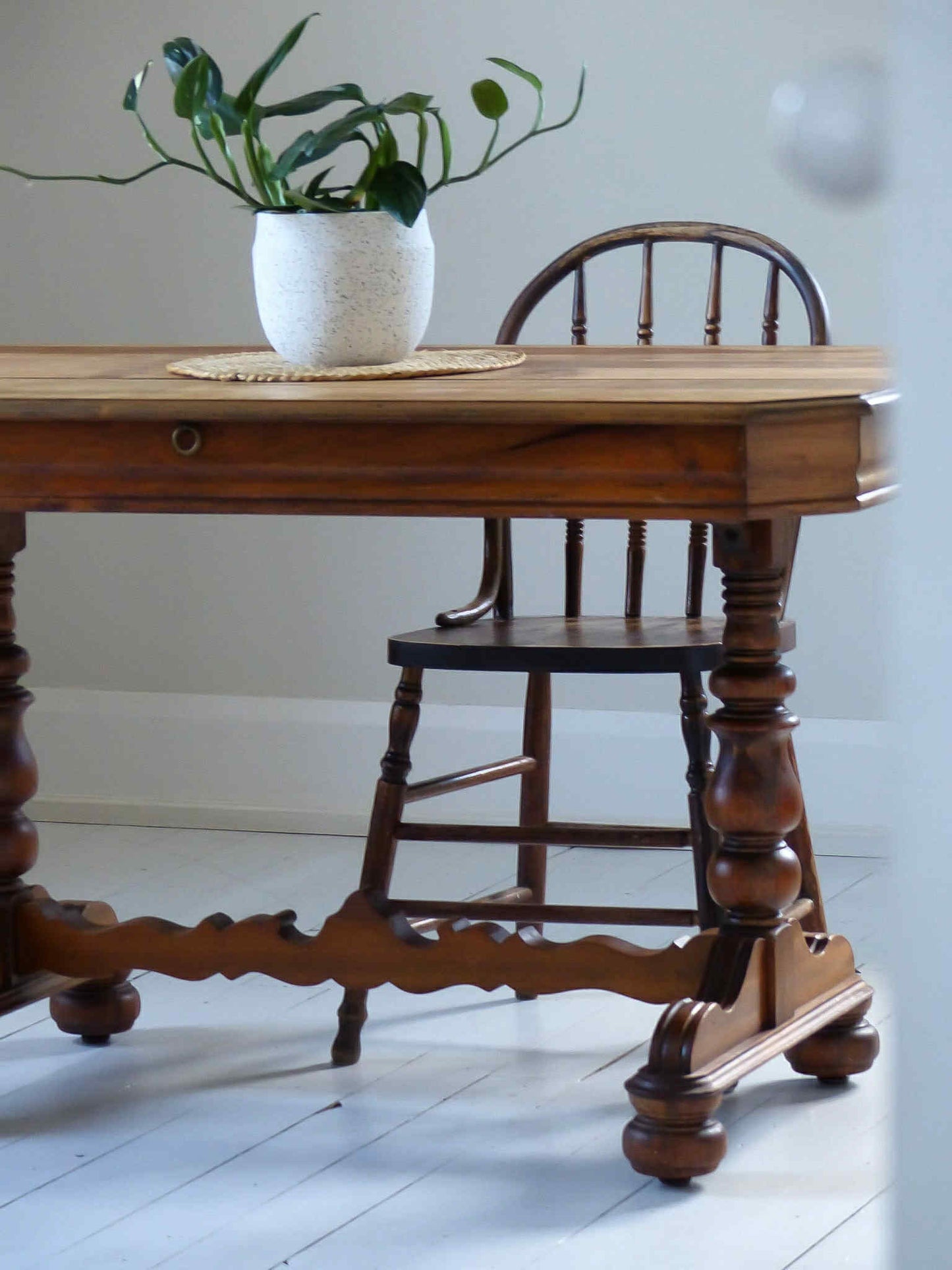 Table-console PIEDS TOURNÉS